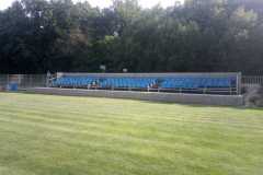 2022.07.29-stavba-tribuny-4